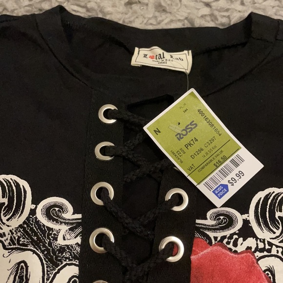 Lace-up romantique tee - Picture 3 of 4